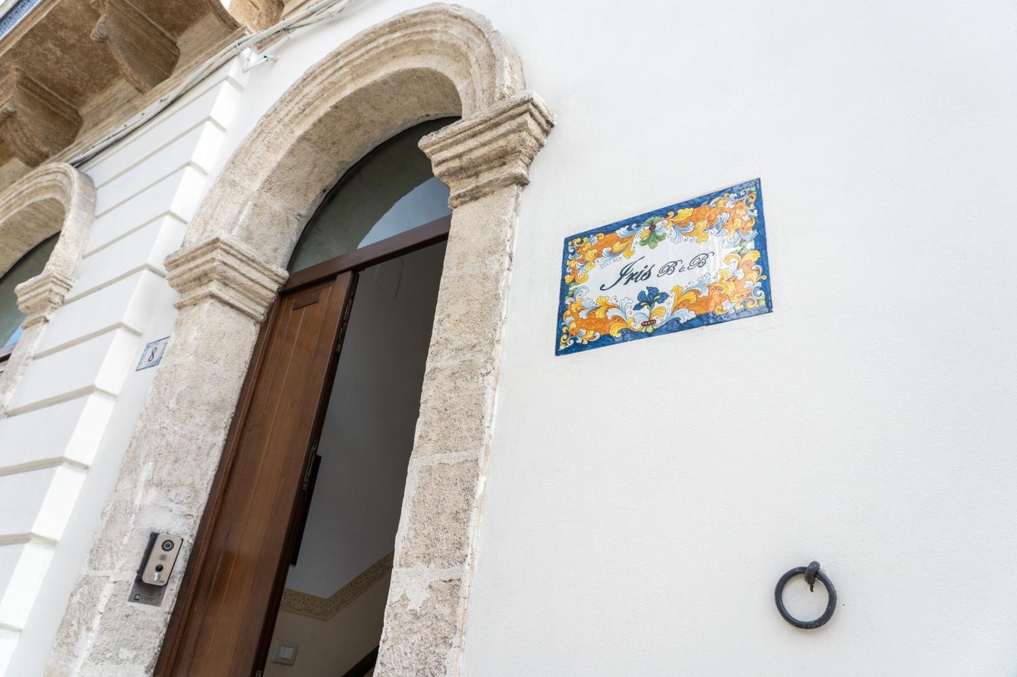 Iris Bed and breakfast 3*