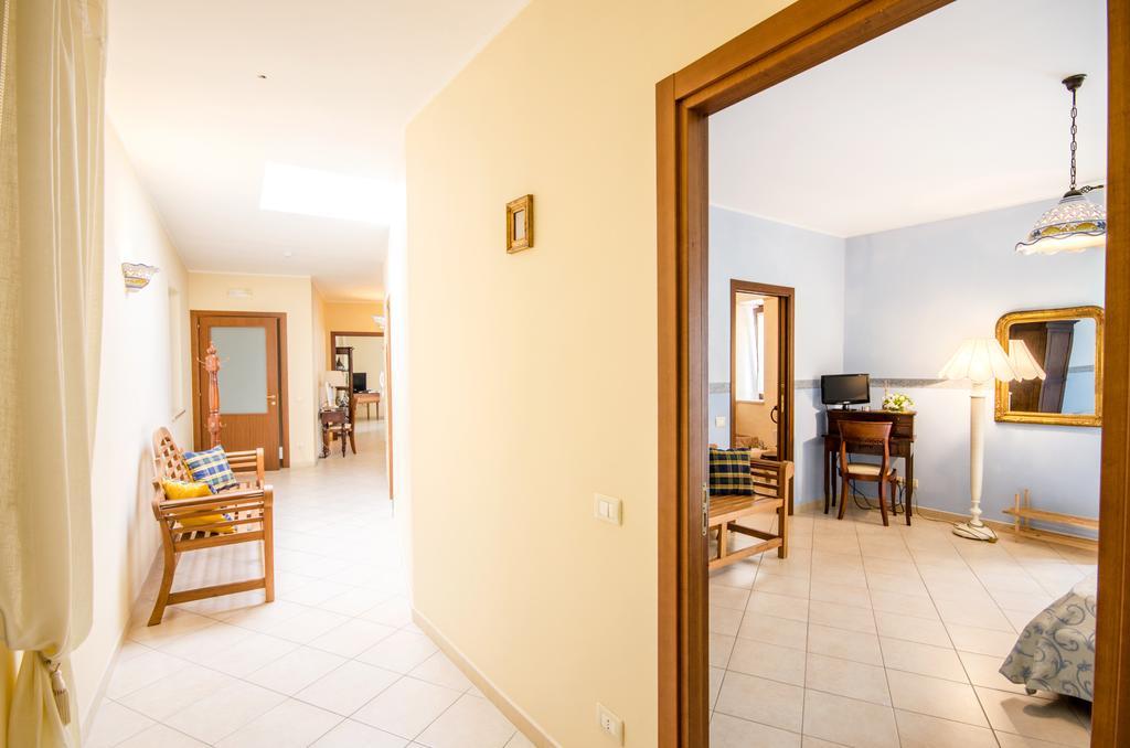 Iris 3* Laterza